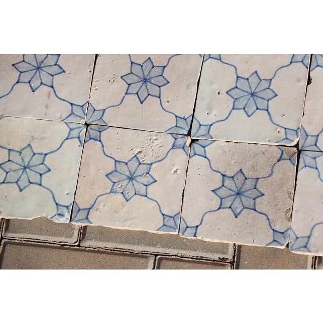 Antique 18th Century Set of 46 Portuguese Tiles Rare Floral Baroque Pattern For Sale - Image 15 of 18