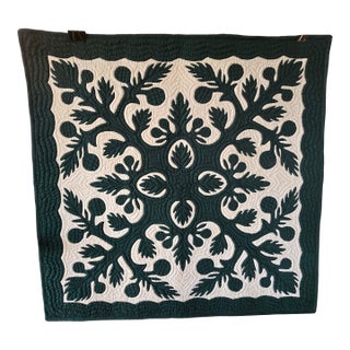 Late 20th Century Hawaiian Quilted Wall Hanging For Sale