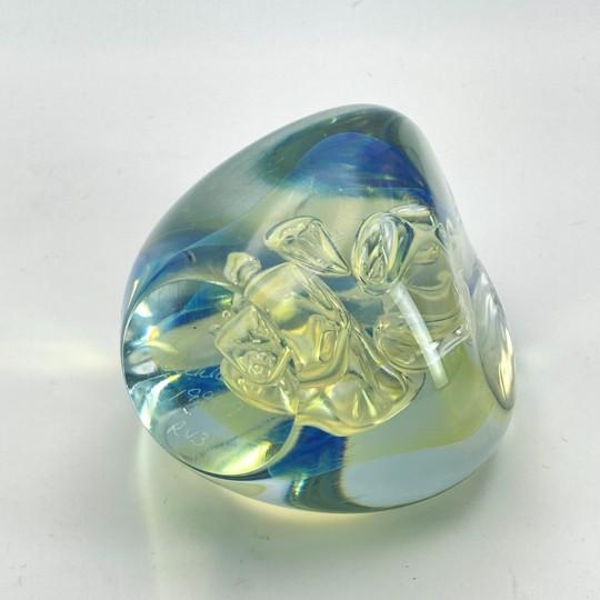 1990s Robert Eickholt Egg Paperweight 3-Sided Opalescent Glows 4.5” Vintage Signed For Sale - Image 15 of 18