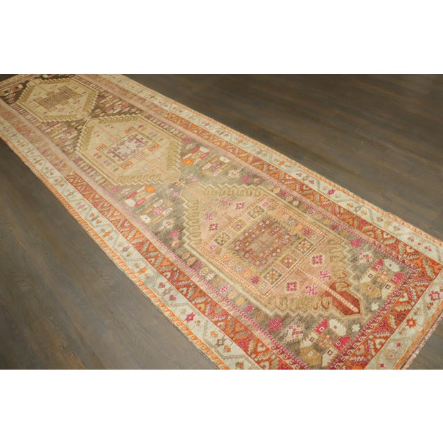 Mid 20th Century Geometric Turkish Sivas Wide Runner rug no. j5187 For Sale - Image 9 of 10