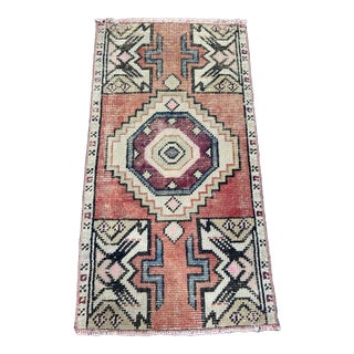 Turkish Yastik Rug 1'6" x 2'8" For Sale