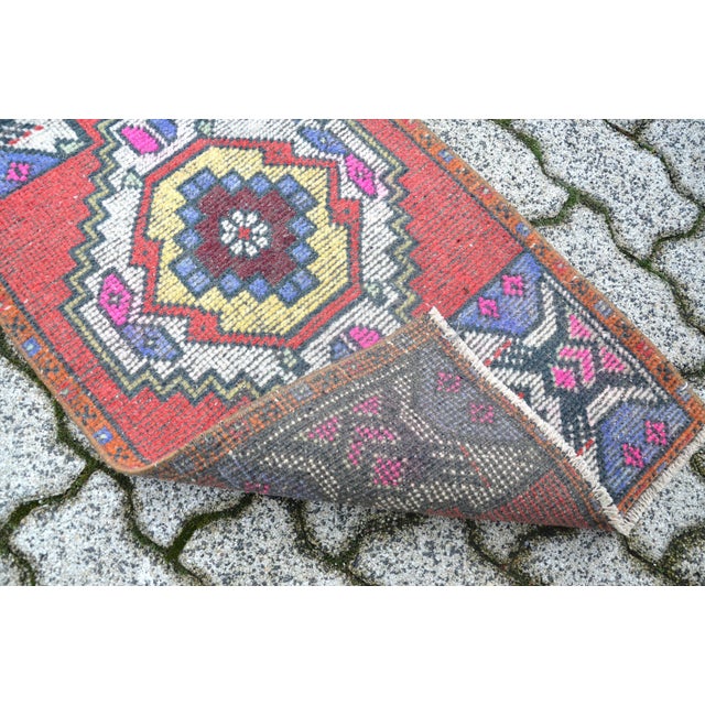 1960s Vintage Turkish Red Rug For Sale - Image 5 of 6