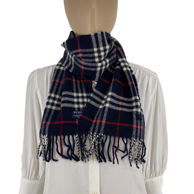 Early 21st Century Burberry Children Dark Blue Merino Wool & Cashmere Small Scarf For Sale - Image 5 of 8
