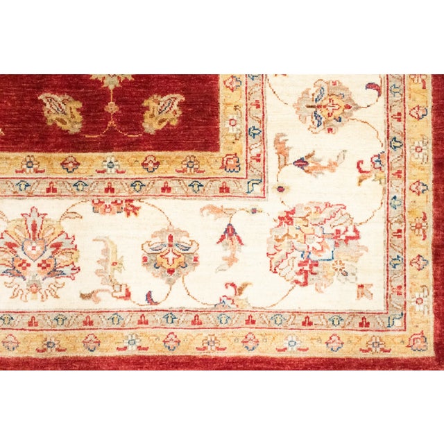 Middle Eastern Rug in Wool For Sale - Image 5 of 10