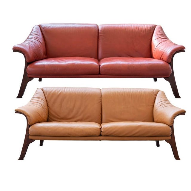 Poltrona Frau Sofas in Cognac and Bordeaux Leather from Poltrona Frau, 1980s-1990s, Set of 2 For Sale - Image 4 of 10