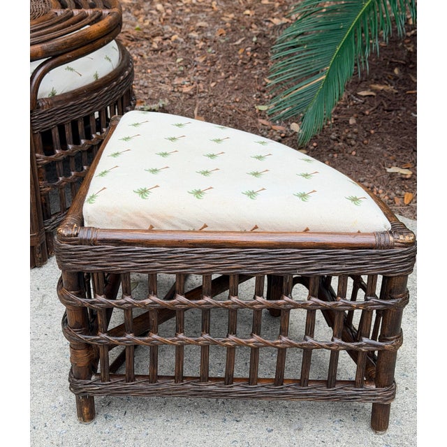 Vintage Rattan Round Glass Top Coffee Game Table With 4 Cushioned Stools For Sale In Savannah - Image 6 of 12