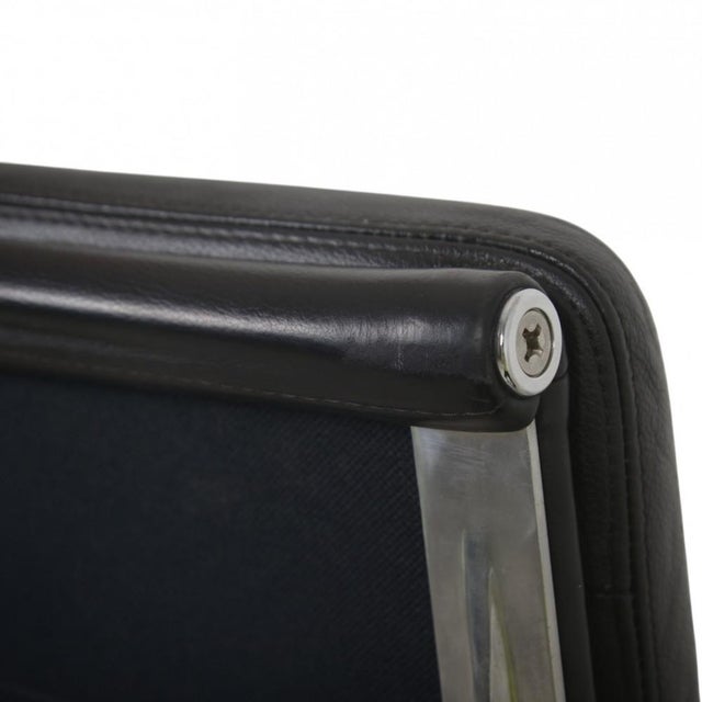 EA219 Office Chair in Black Leather by Charles Eames, 2000s For Sale - Image 13 of 18