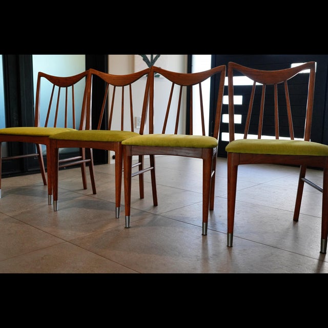 Mid-Century Modern Four Attributed To Keller Furniture Oak Valkerie Ii Dining Chairs by Edmond J Spence MCM For Sale - Image 3 of 9