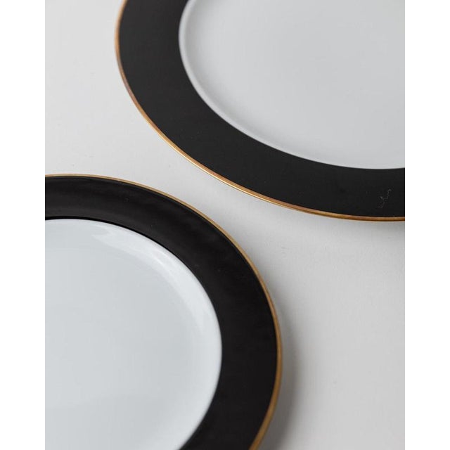 Vintage Black and White Porcelain Dinnerware Set with Gold Rim from Eschenbach Bavaria, Germany, Set of 26 For Sale - Image 12 of 17