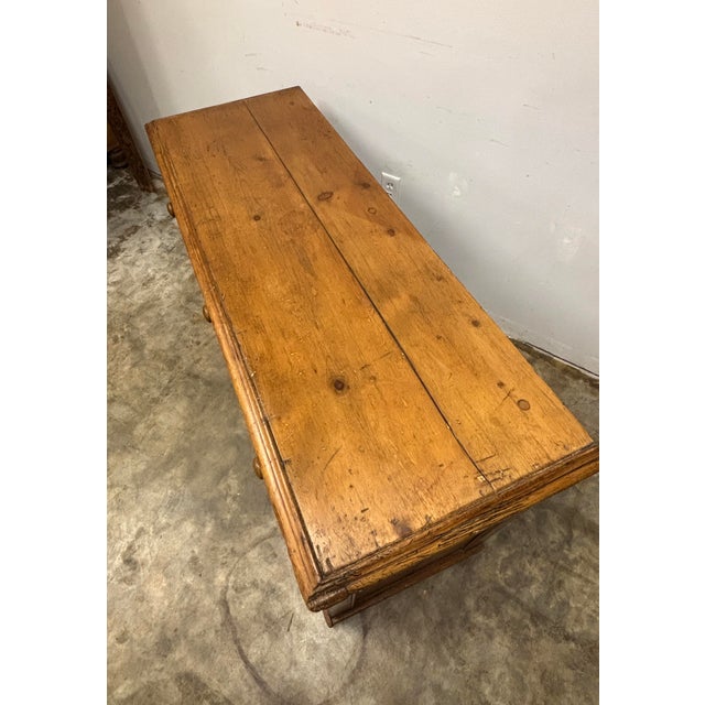 19th Century English Pine Dresser Base For Sale - Image 4 of 10