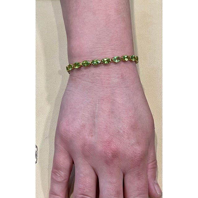 15 Carat Genuine Natural Pear Shape Peridot Tennis Bracelet 14 Karat yellow gold For Sale - Image 18 of 18