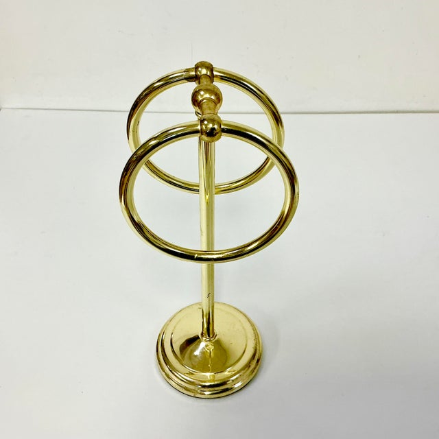 1970s Hollywood Regency Boho Chic Brass Finish Hand Towel Countertop Stand For Sale - Image 9 of 17