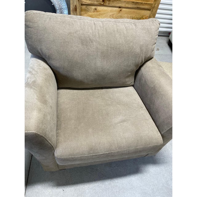 Traditional Upholstered Club Chair, 21st Century For Sale - Image 3 of 7