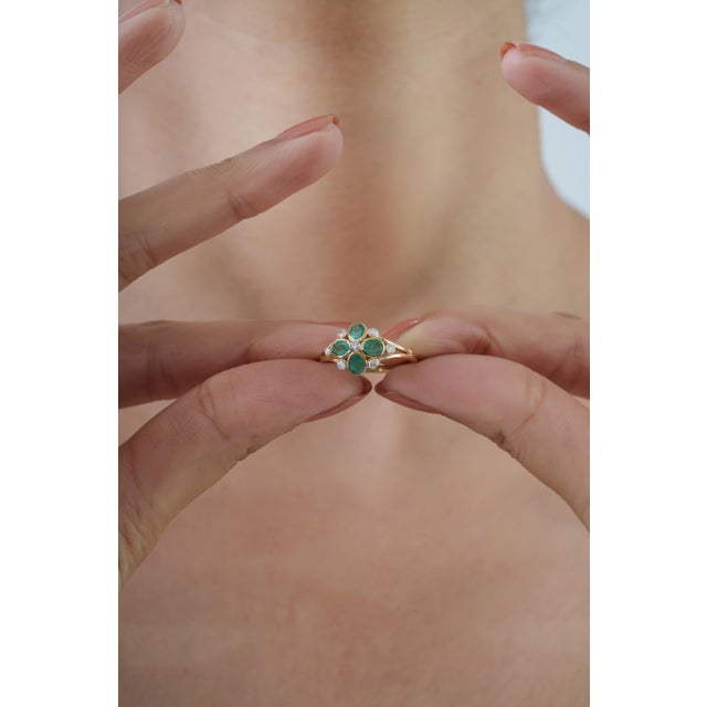 Green 14k Yellow Gold Zambian Emerald & Diamond Floral Vintage Ring Size 6.5 For Sale - Image 8 of 16