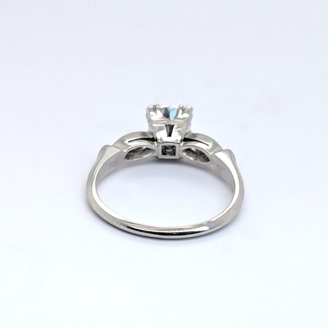 Early 21st Century 0.8ct Natural Round & Marquise Diamond Engagement Ring in Platinum - Size 6 For Sale - Image 5 of 8