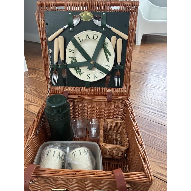 Optima west susse England wicked picnic basket. contains: 2 glasses, 2 salad plates from Wood & Sons England, 2 forks, 2...