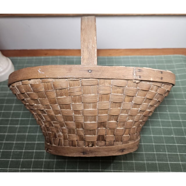 Mid 19th Century Shenandoah Valley White Oak Oval Basket For Sale - Image 9 of 12