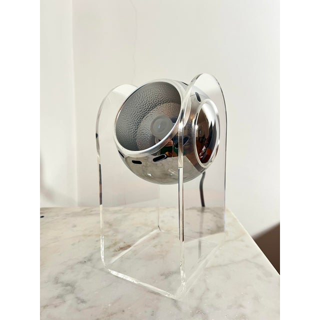 1970s Vintage Space Age Acrylic Table Lamp by Gino Sarfatti for Arteluce, 1970s For Sale - Image 5 of 18
