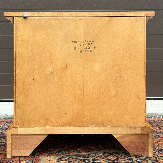1990s Jamestown Sterling Traditional Chippendale Solid Oak 1 Drawer Nightstand With Hidden Jewelry Box For Sale - Image 16 of 17