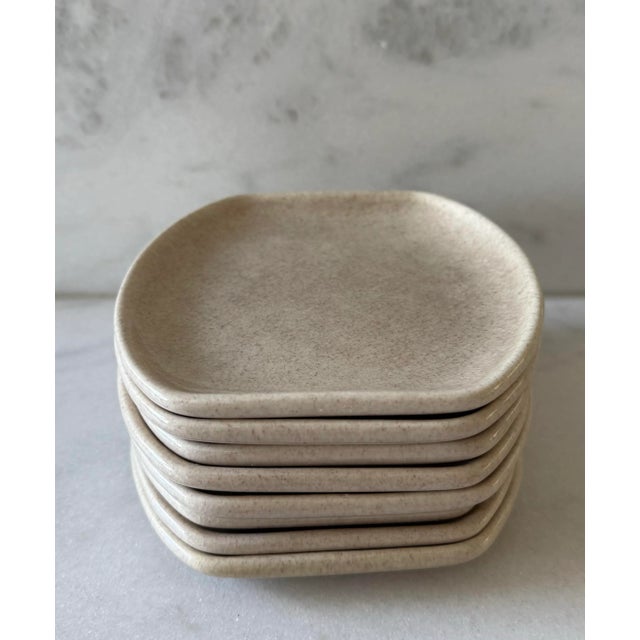 Set of 4 Mid Century Denwar California Pottery Plates For Sale - Image 4 of 10