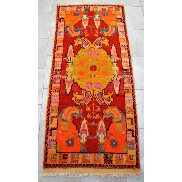 1950s Hand Knotted Rare Design Oushak Medallion Rug - 2'11'' X 6'4'' For Sale - Image 6 of 13