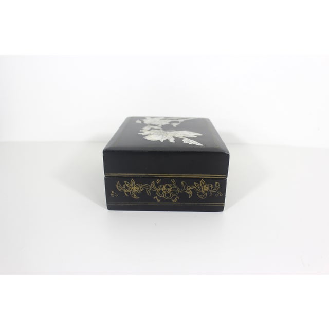 Mid 20th Century Vintage Black Lacquered Wood Jewelry Box With Inlaid Mother of Pearl Shell and Brass Details For Sale - Image 5 of 11