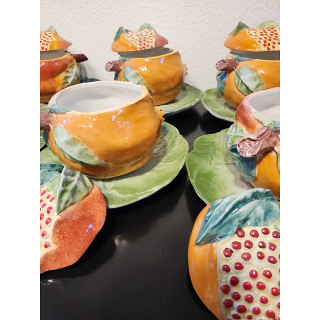 Late 20th Century Vietri Christmas Holiday Pomegranate Bowls With Leaf Plates Trompe l'Oeil Majolica Serving Set for 8 Late 20th Century - Rare Set For Sale - Image 5 of 17