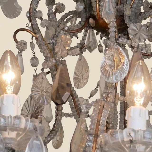 Louis XV French 18-Light Chandelier in Crystal and Metal, 18890s For Sale - Image 9 of 17