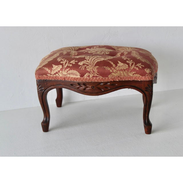 Wood French Louis XV-style Carved Wood Upholstered Tufted Cabriole Legs Footstool Ottoman Vintage For Sale - Image 7 of 14