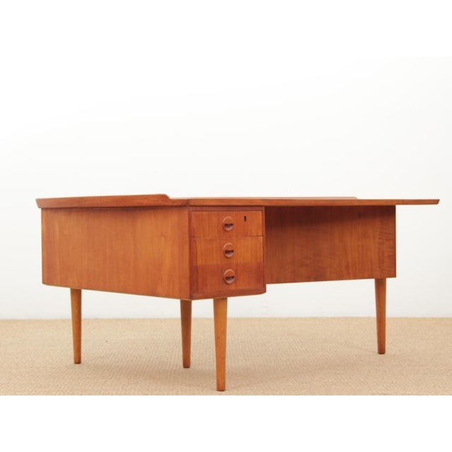 Mid-Century Modern Scandinavian Boomerang Desk by Arne Hovmand-Olsen, 1950s For Sale - Image 4 of 18
