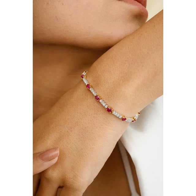 18 Karat Gold Genuine Ruby Diamond Engagement Bracelet for Women For Sale - Image 4 of 12