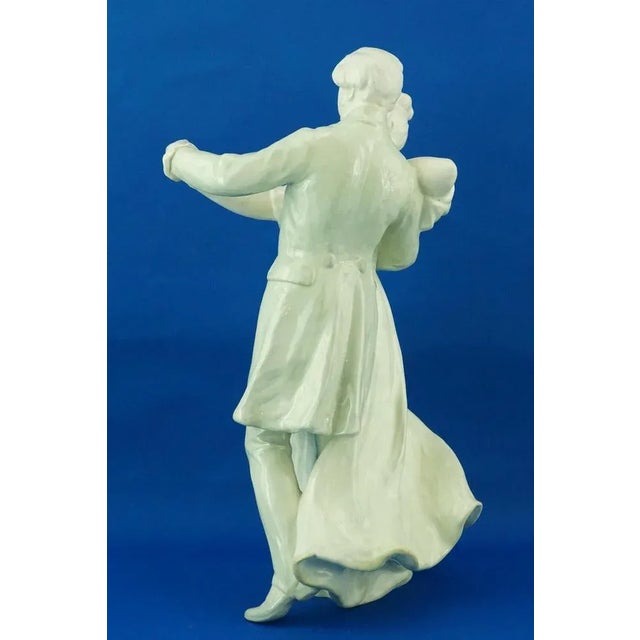 Large Art Nouveau Sculpture Depicting a Dancing Couple by E. Tell for Goldscheider, Austria, Early 1900s For Sale - Image 4 of 18