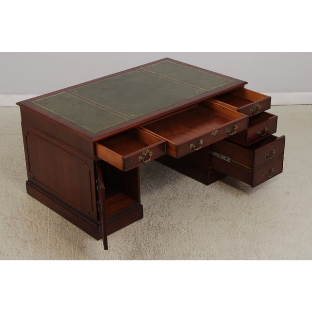 1990s English Mahogany 3 Panel Leather Top Executive Desk For Sale - Image 5 of 16