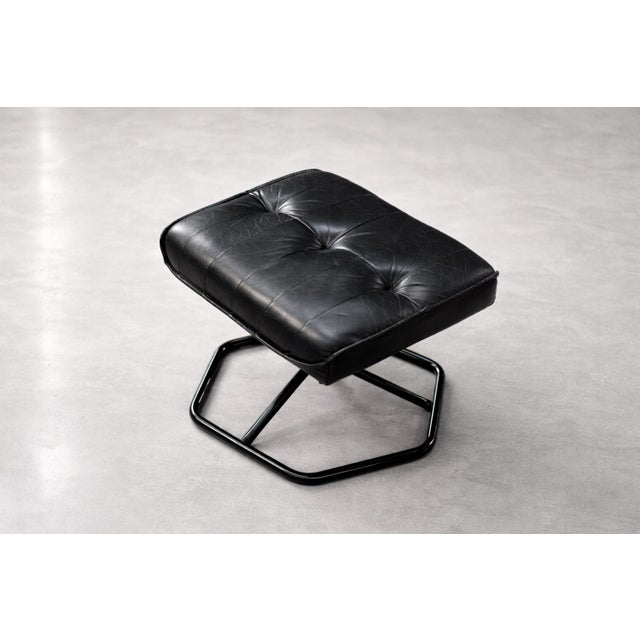 1970s Set of Mid-Century Modern Danish Black Leather Swivel Chair & Ottoman from Unico, 1970s For Sale - Image 5 of 18