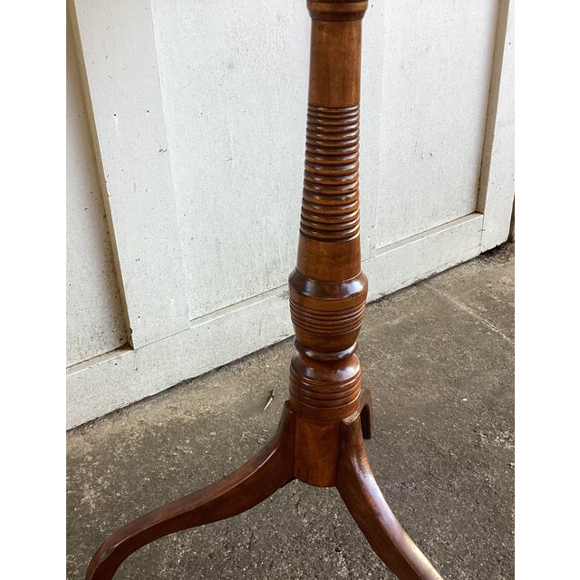 Early Federal Inlaid and Maple Candlestand For Sale - Image 4 of 9