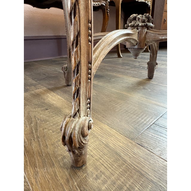 Early 20th Century French Side Table With Carved Legs and Intricate Floral Inlaid Top For Sale - Image 4 of 12