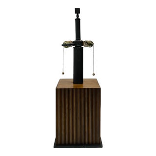 Currey & Co. Mod Reeded Wood Table Lamp For Sale