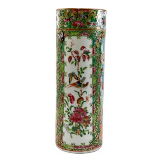 19th Century Unmarked Chinese Porcelain Rose Medallion Cylinder Vase For Sale