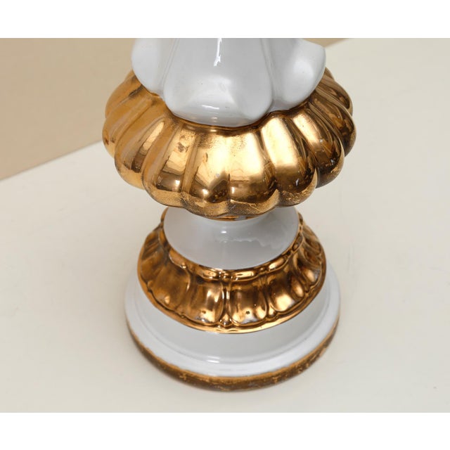 Hollywood Regency Mid 20th Century Hollywood Regency Mid-Century White and Gilt Table Lamp Marbro For Sale - Image 3 of 4