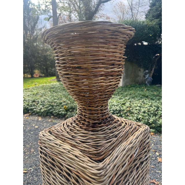 Rattan French Country Pedestal and Urn For Sale In New York - Image 6 of 10