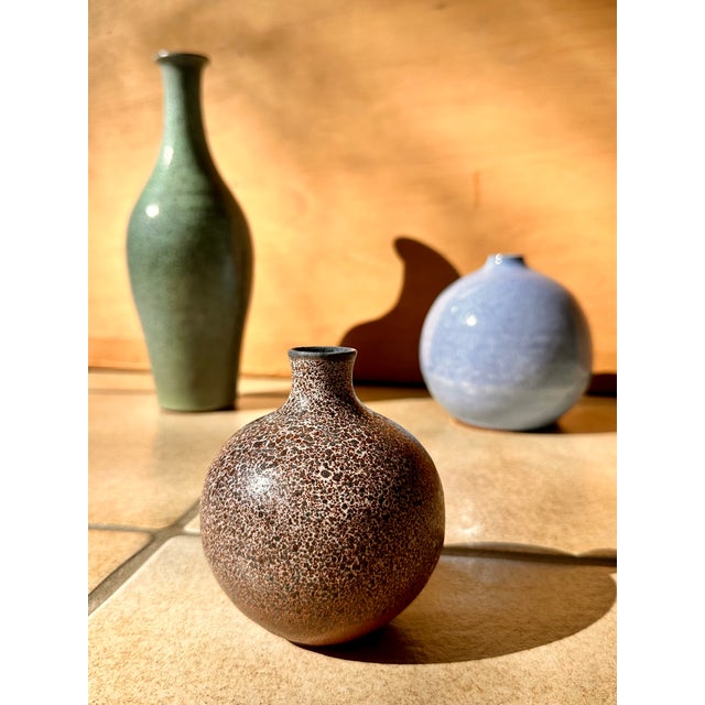 Handmade Brown Speckled Glazed Ceramic Vase from Römhild, Thuringia, GDR / Germany, 1970s For Sale - Image 10 of 12