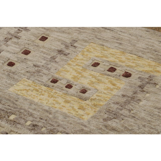 Late 20th Century Rug & Kilim’s Scandinavian Style Rug in Beige-Brown, With Geometric Patterns For Sale - Image 5 of 10