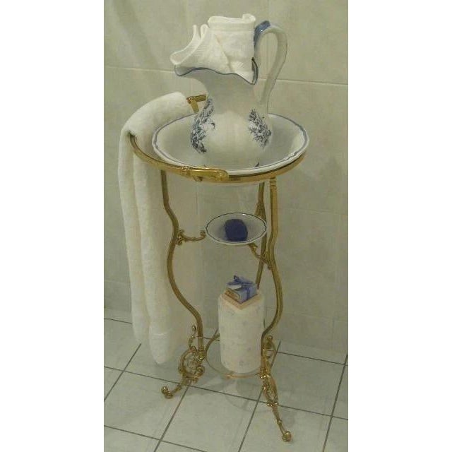 Vintage Italian Hollywood Regency Gold Iron Rope 3 Tier Bath Washstand Plant Stand Table. Item features (3) tier iron rope...