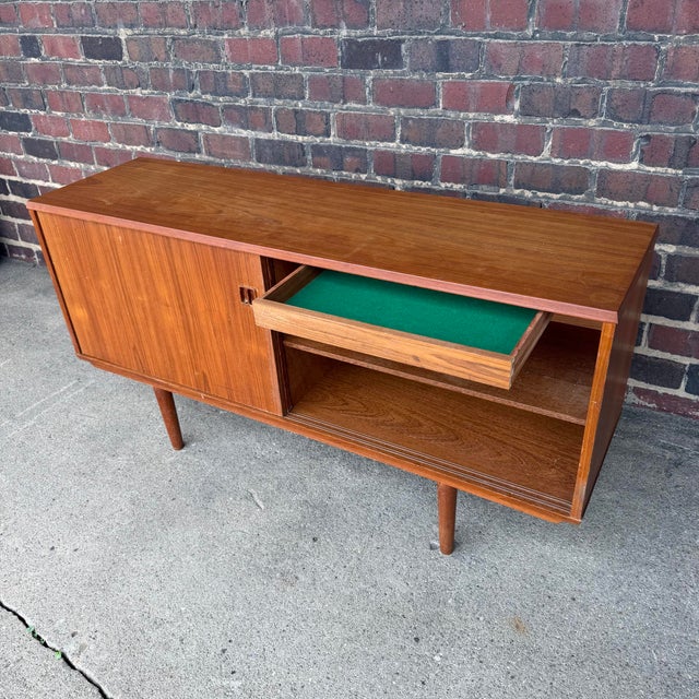 Mid-Century Modern Mid Century Modern Teak Credenza For Sale - Image 3 of 11