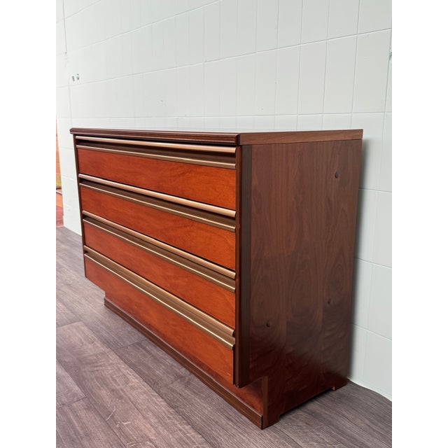 Mid-Century Modern Vintage Italian Chest of Drawers, 1970s For Sale - Image 3 of 18