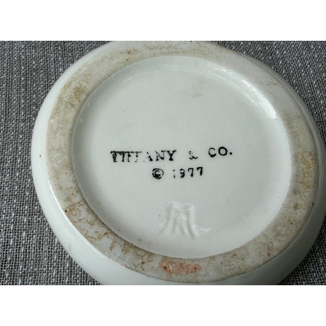 1977 Tiffany & Co Porcelain Sleeping Cat Trinket Box For Sale - Image 9 of 12