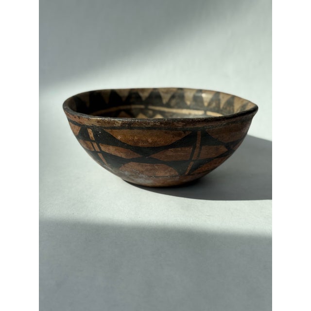Kewa (Santo Domingo) Pueblo Dough Bowl For Sale - Image 4 of 11