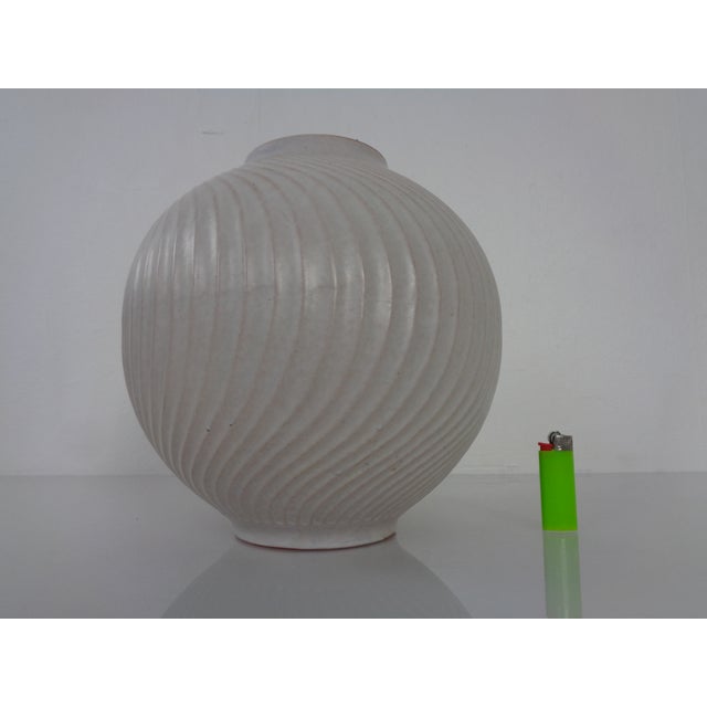 Large 18-25 Wave Ceramic Vase from Carstens Tönnieshof, Germany, 1960s For Sale - Image 3 of 14
