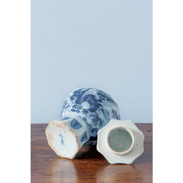 Dutch Blue & White Chinoiserie Lidded Jar, 1600s For Sale - Image 9 of 11