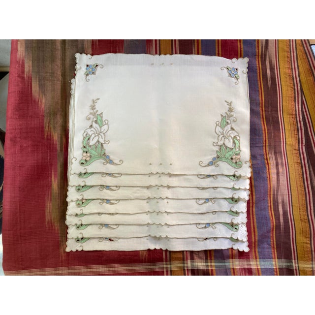 Textile Vintage Hand-Embroidered Linen Placemats- Set of 7 For Sale - Image 7 of 7